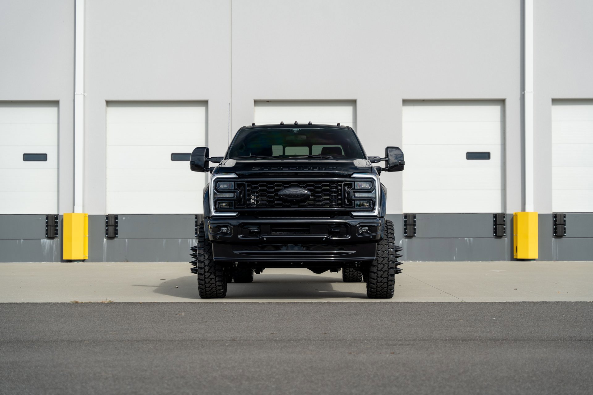 Used 2025 Ford F450 Platinum image 3
