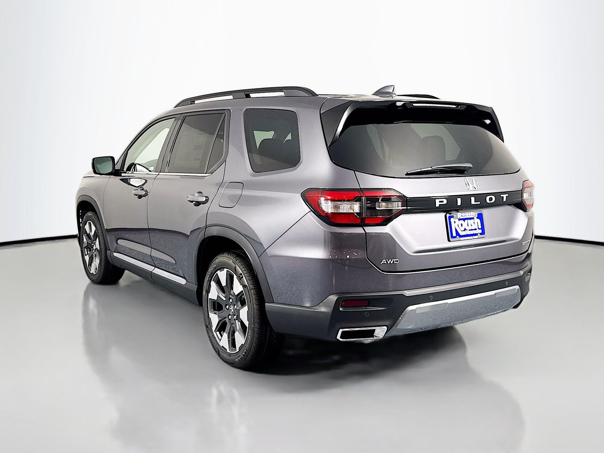 New 2026 Honda Pilot Touring image 7