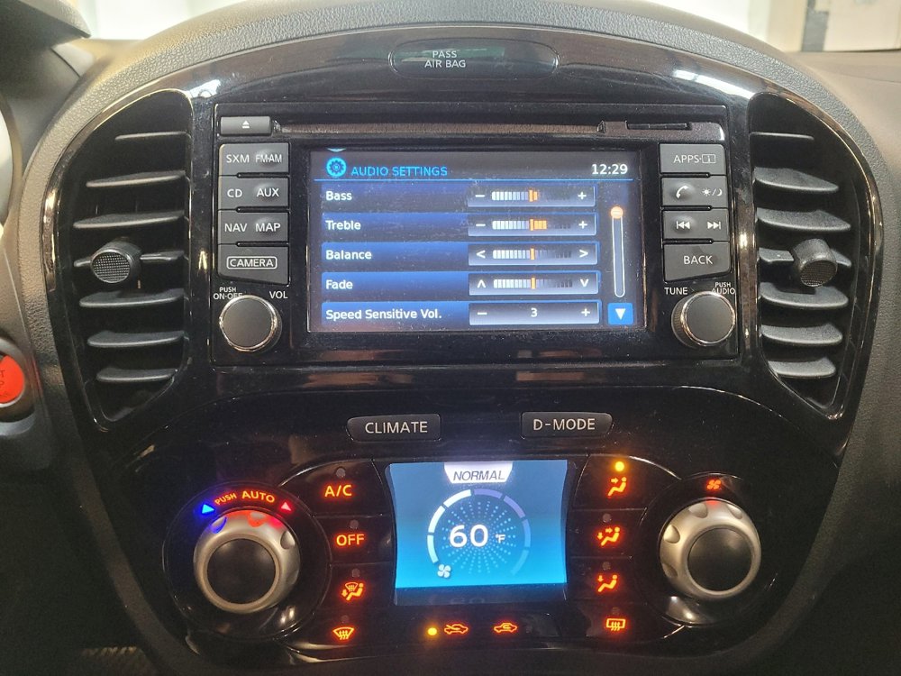 Used 2016 Nissan Juke SV w/ Technology Package FWD image 25