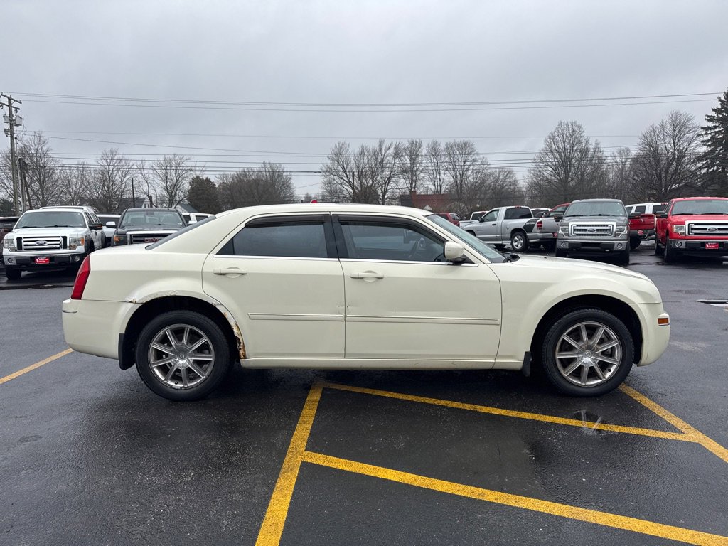 Used 2007 Chrysler 300 Touring L w/ Luxury Group image 5