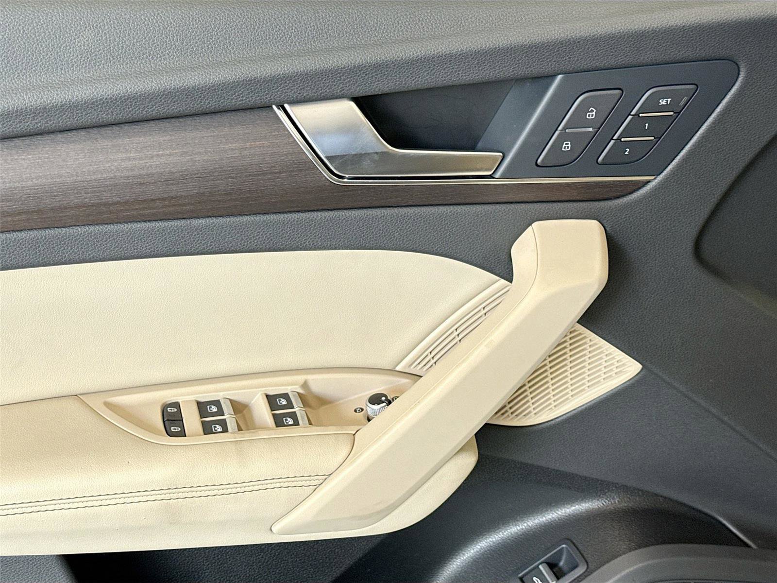 Certified 2022 Audi Q5 2.0T Premium Plus AWD/4WD image 15