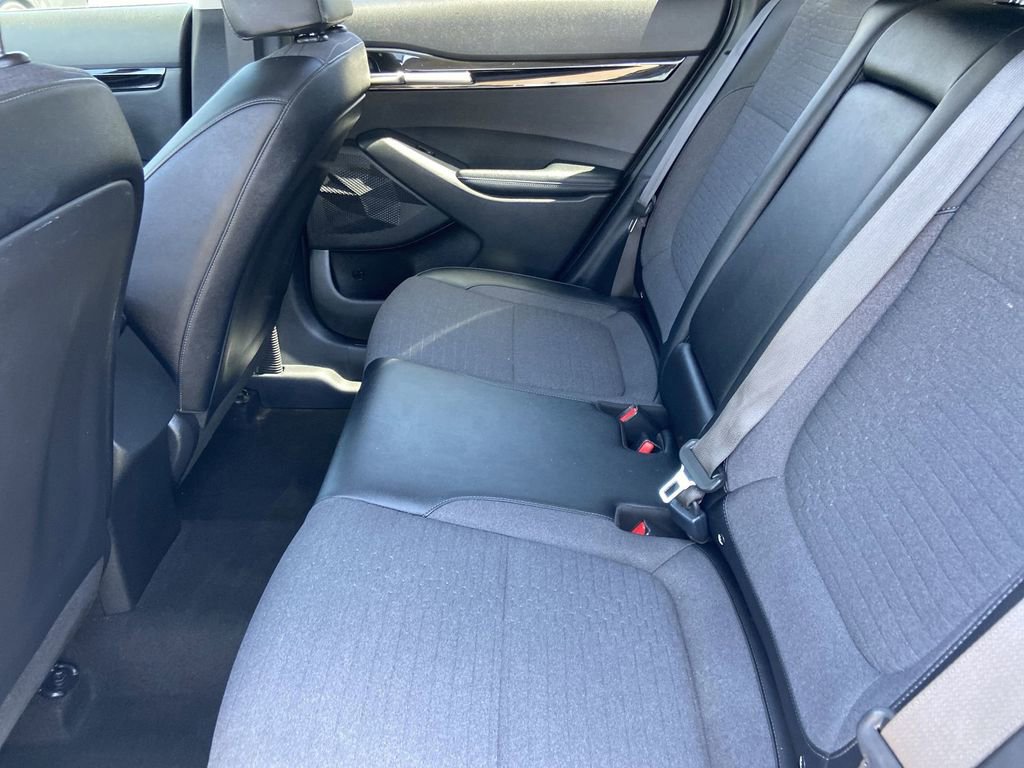 Used 2021 Kia Seltos S FWD image 19