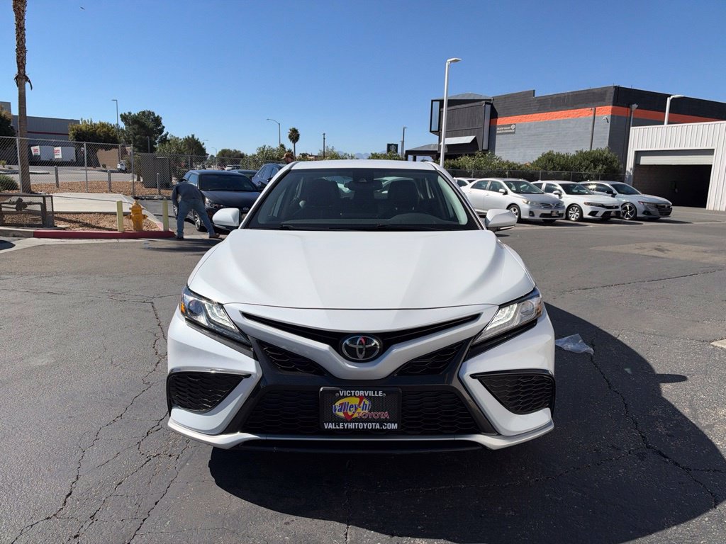 Used 2023 Toyota Camry XSE FWD image 4