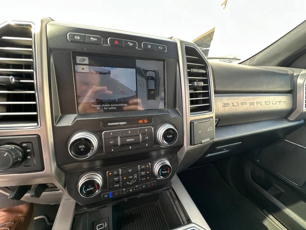 Used 2019 Ford F350 Platinum w/ Platinum Ultimate Package AWD/4WD image 17