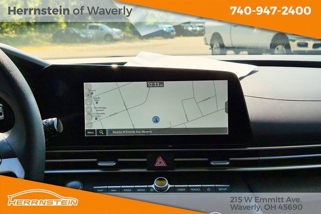 Used 2024 Hyundai Elantra SEL image 10