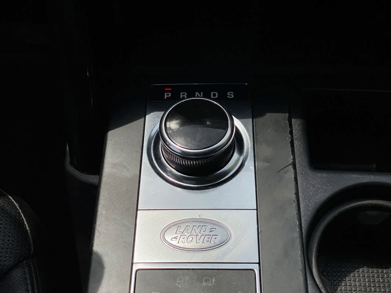Used 2019 Land Rover Discovery SE AWD/4WD image 27