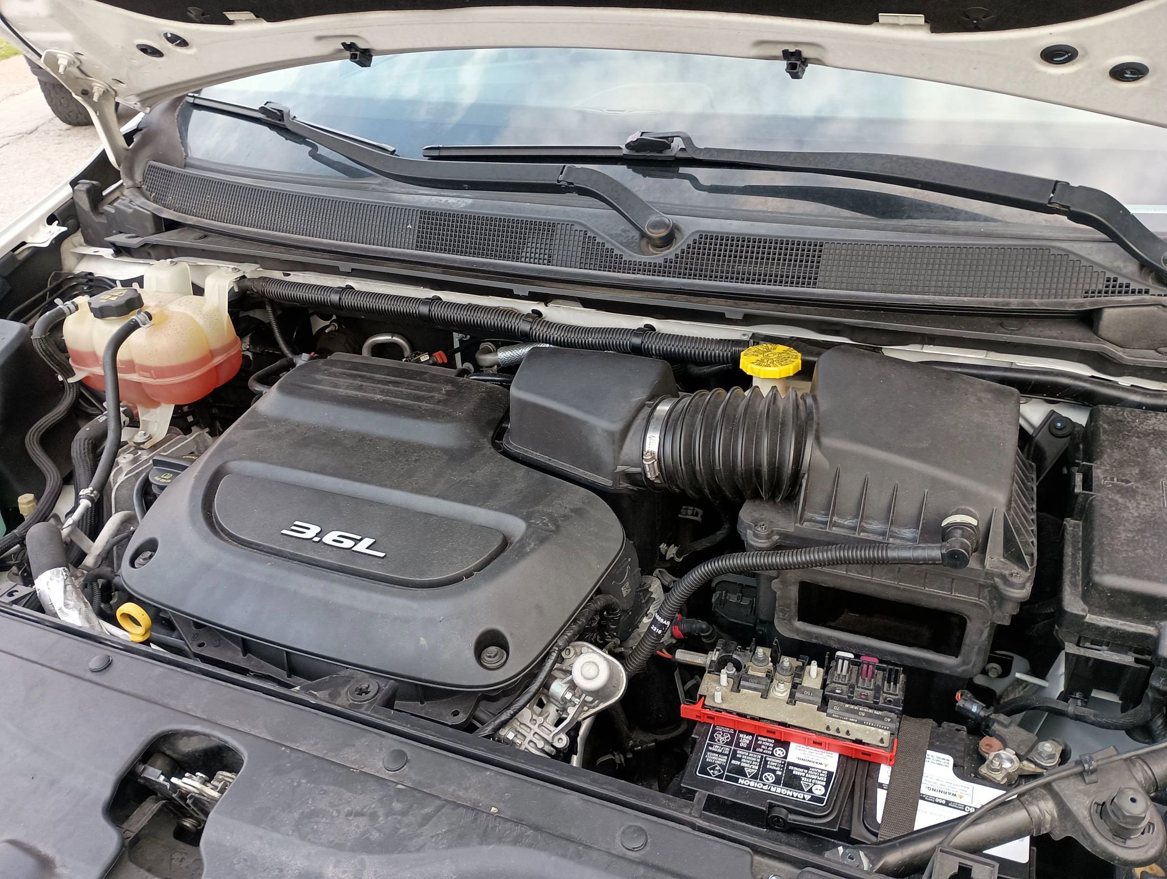 Used 2017 Chrysler Pacifica Touring-L image 8