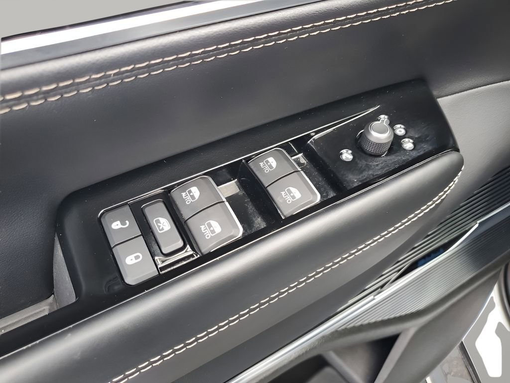 Used 2023 Jeep Grand Wagoneer 4WD image 30