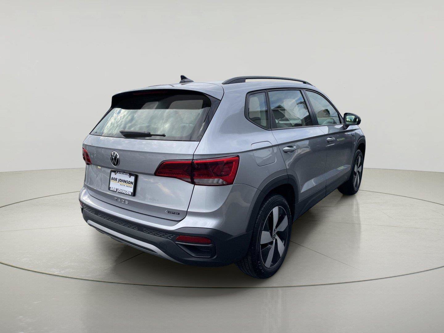 Used 2024 Volkswagen Taos S AWD/4WD image 7