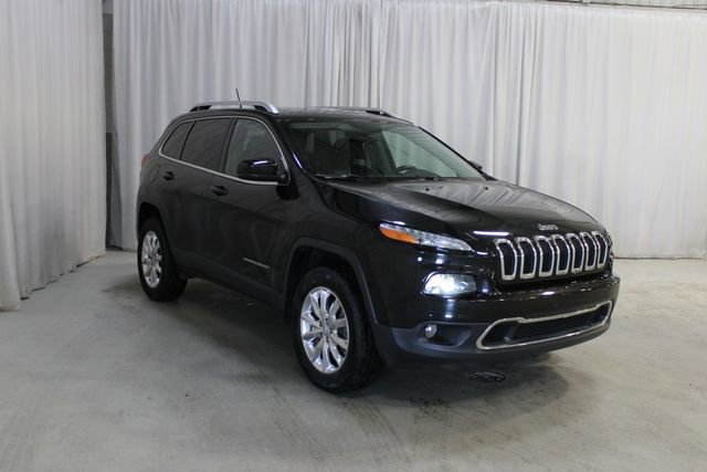 Used 2015 Jeep Cherokee Limited w/ Luxury Group AWD/4WD image 28