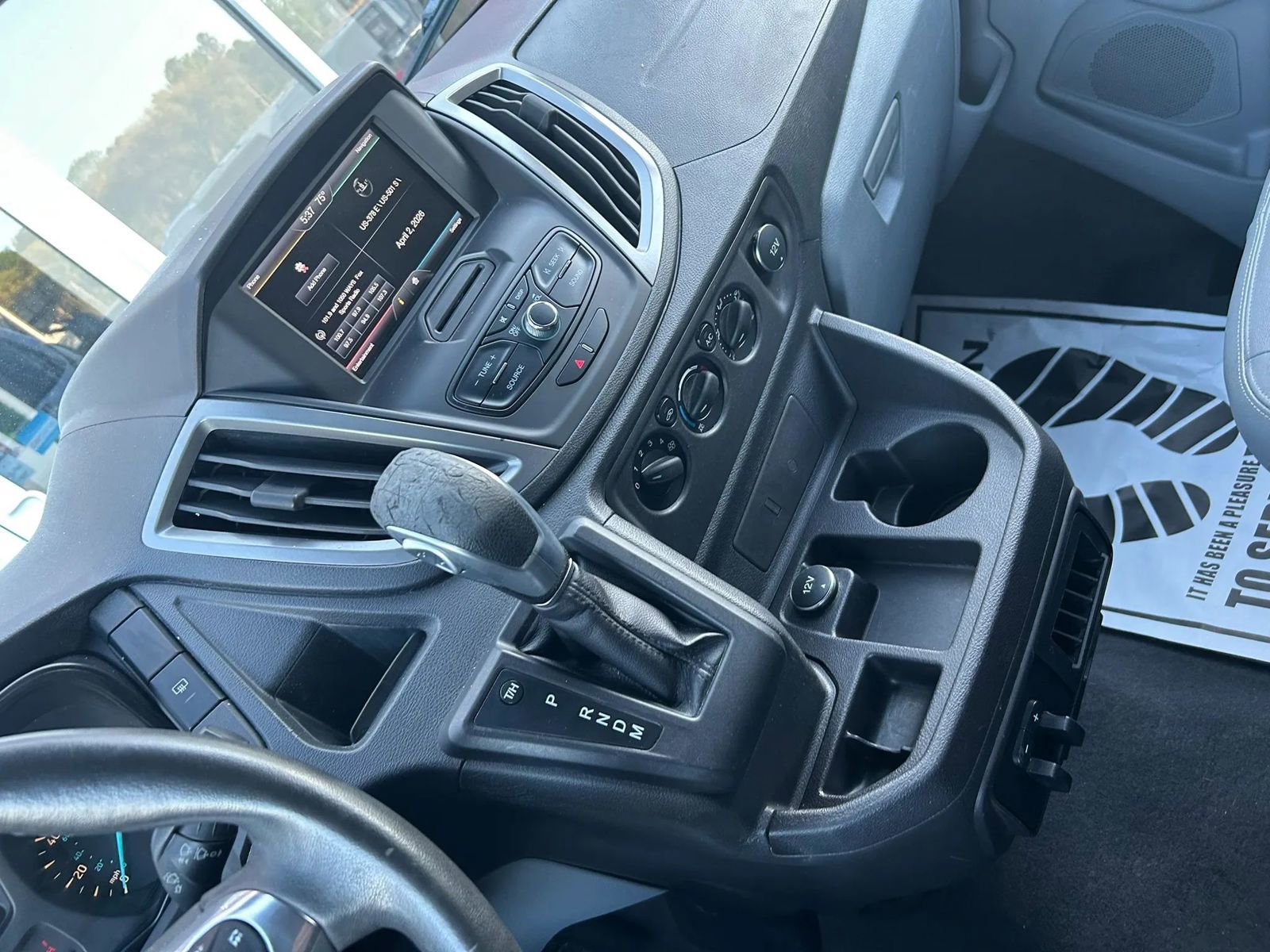Used 2015 Ford Transit 150 XLT RWD image 14