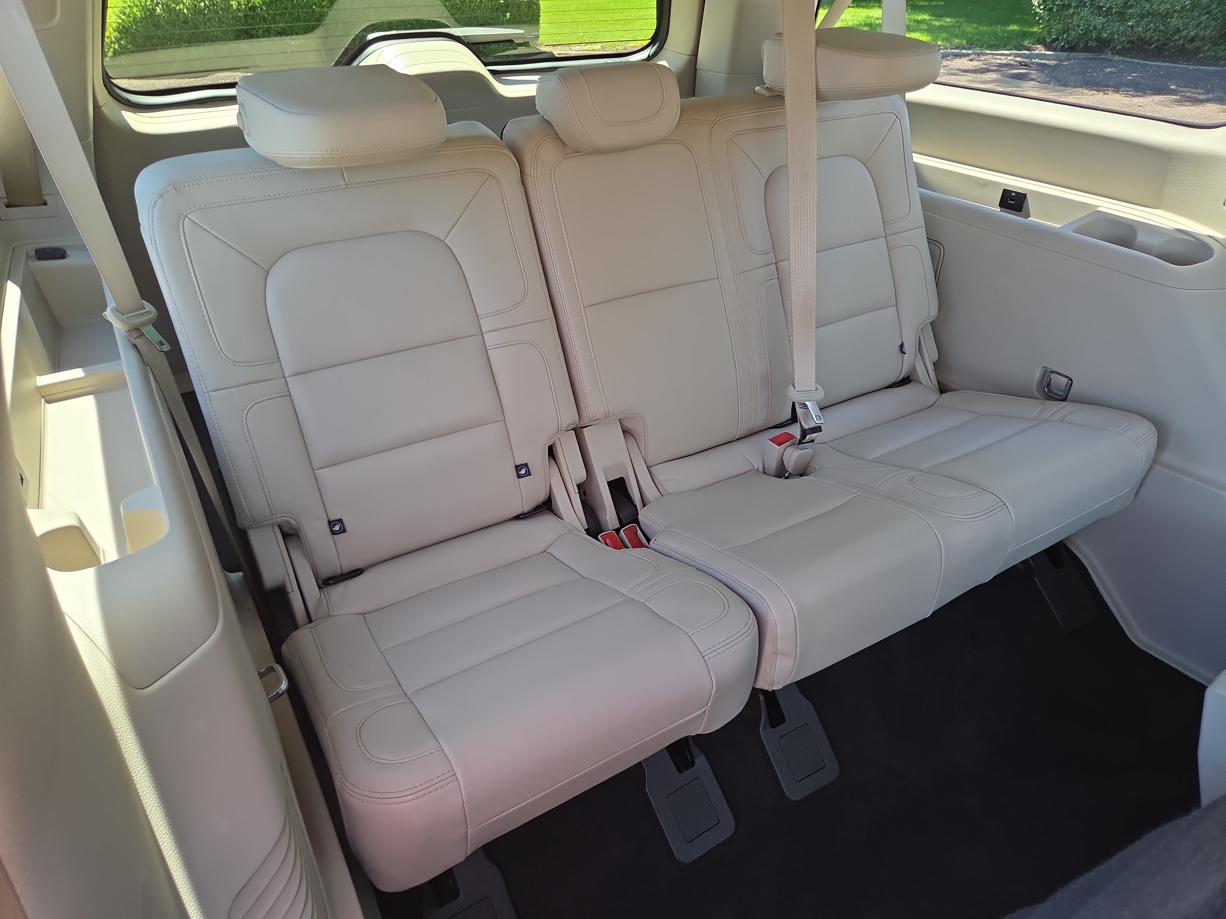 Used 2021 Lincoln Navigator L Reserve w/ Luxury Package AWD/4WD image 19