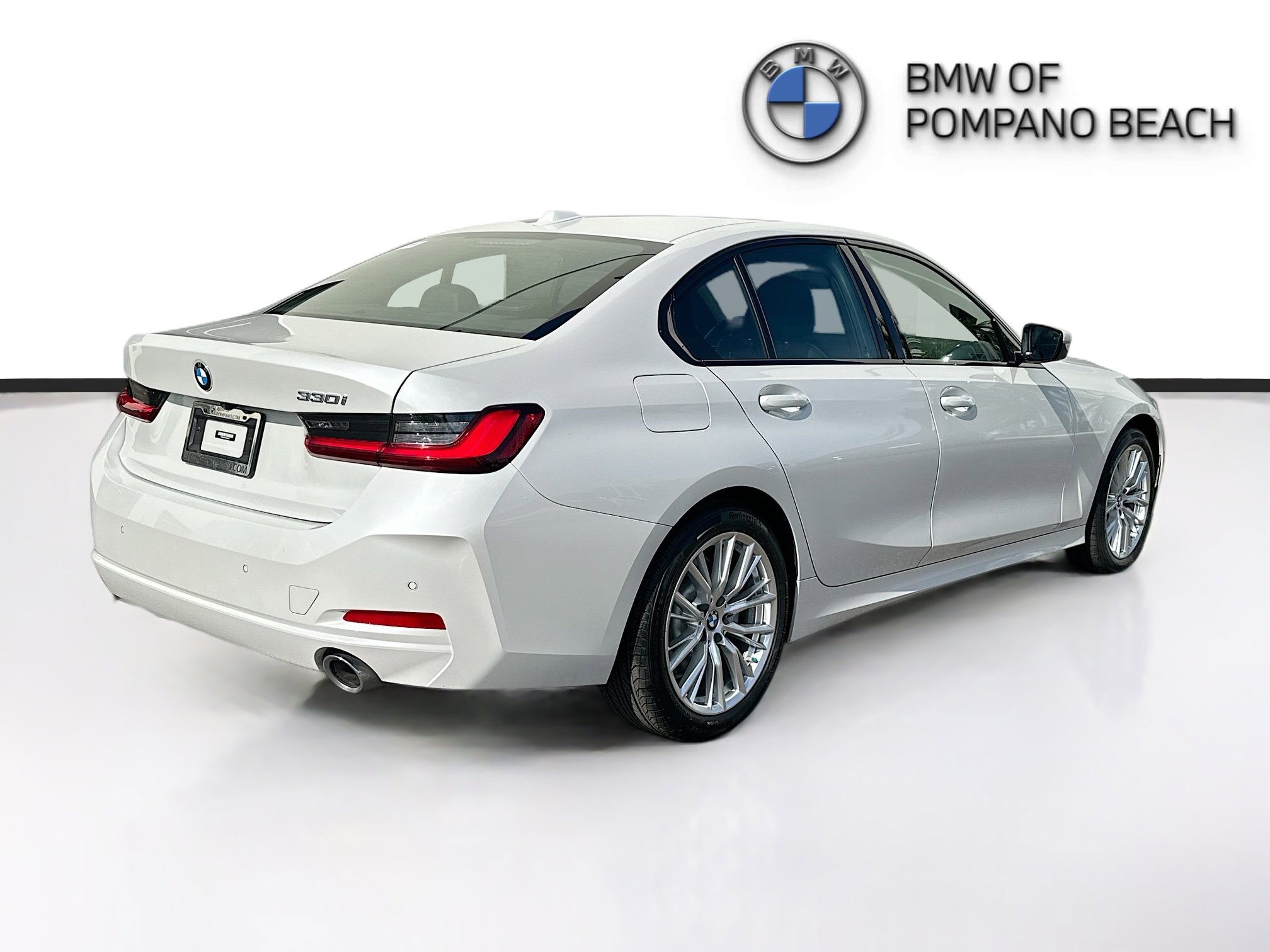 Certified 2023 BMW 330i Sedan w/ Driving Assistance Package image 7