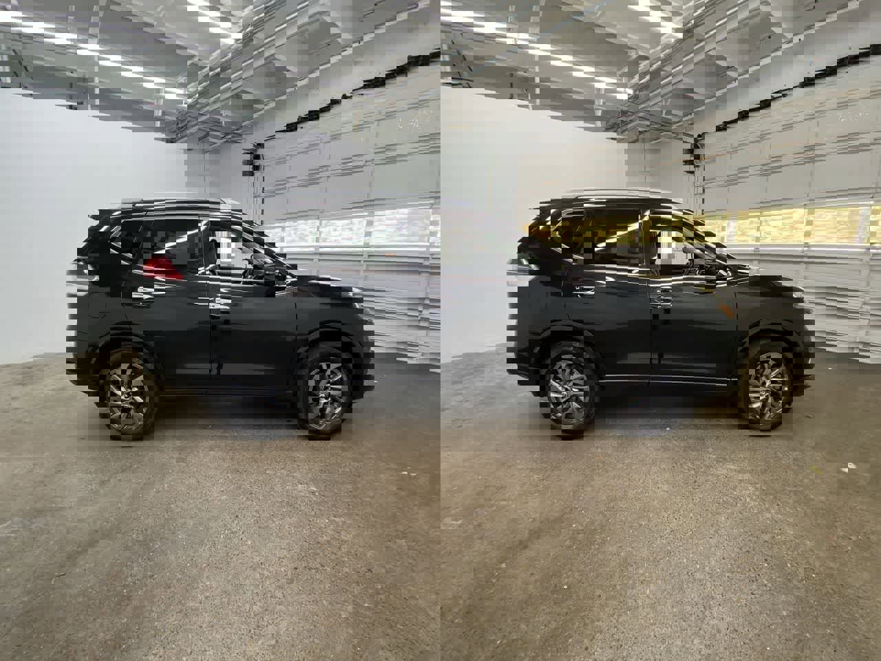 Used 2016 Nissan Rogue SL w/ SL Premium Package image 7