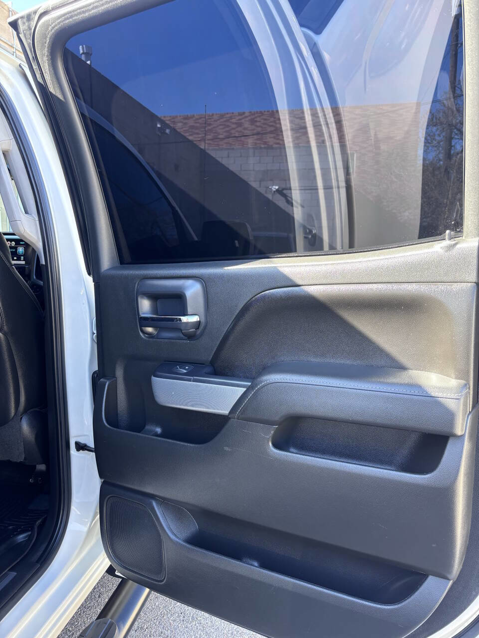 Used 2015 Chevrolet Silverado 1500 LTZ Z71 w/ Custom Sport Edition image 19