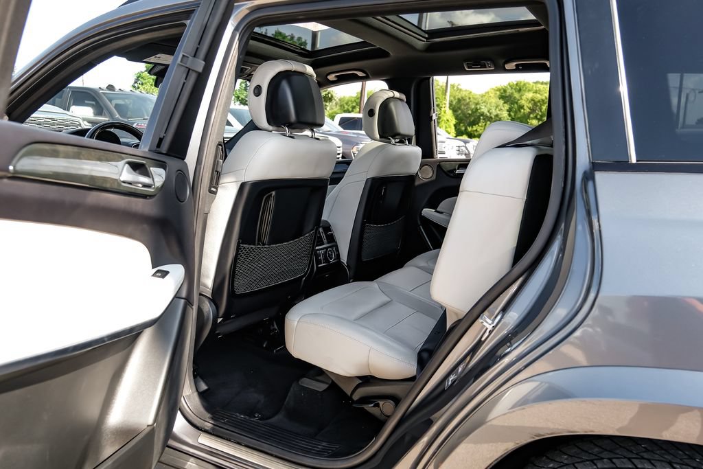 Used 2018 Mercedes-Benz GLS 550 4MATIC image 48