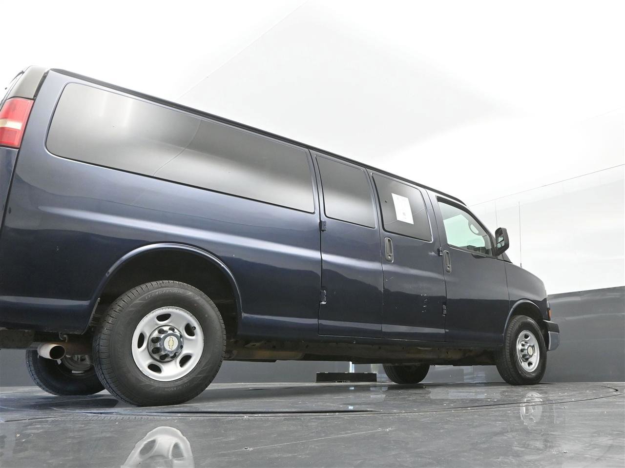 Used 2014 Chevrolet Express 3500 LT w/ LT Preferred Equipment Group image 32