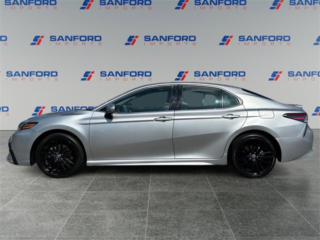 Used 2023 Toyota Camry XSE image 2