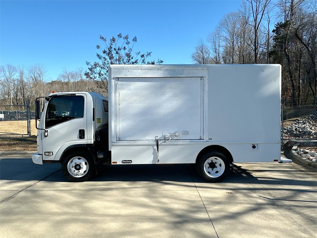 Used 2018 Isuzu NPR image 4