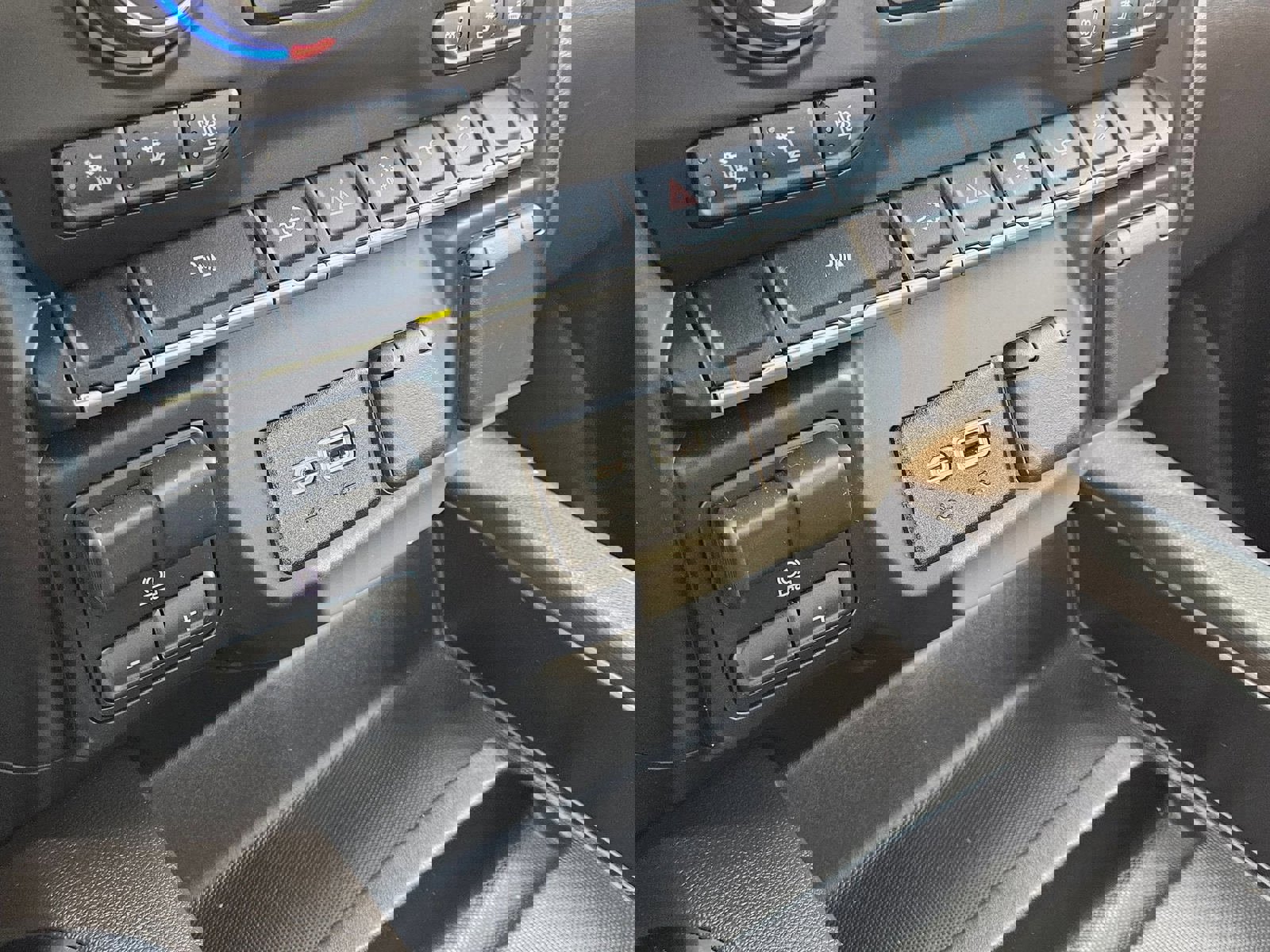 Used 2022 Chevrolet Silverado 2500 LTZ w/ LTZ Plus Package image 19