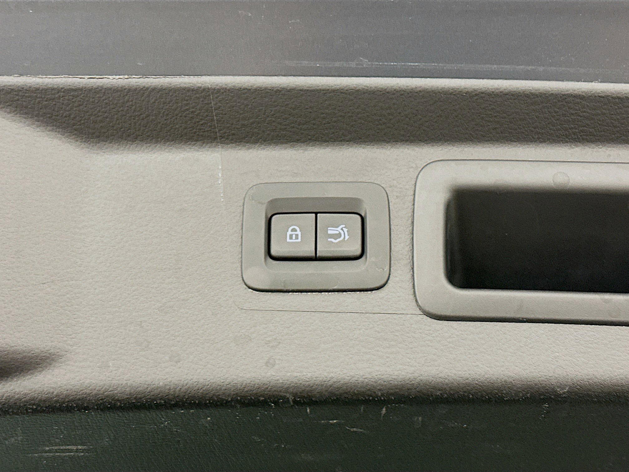 Used 2025 MAZDA CX-50 AWD 2.5 S w/ Premium Plus Pkg image 32