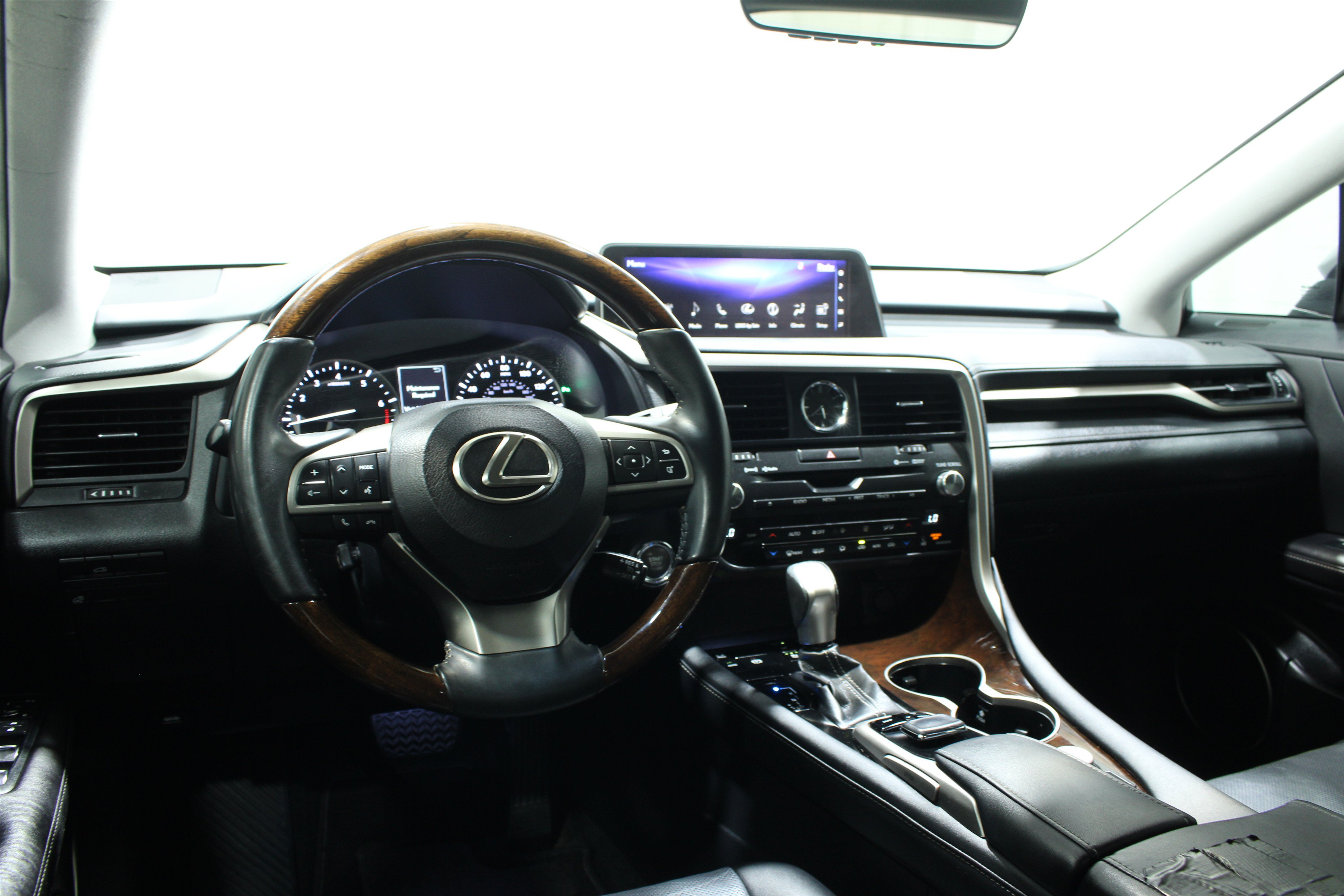 Used 2016 Lexus RX 350 FWD w/ Premium Package image 2