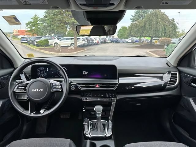 Used 2024 Kia Seltos S AWD/4WD image 16