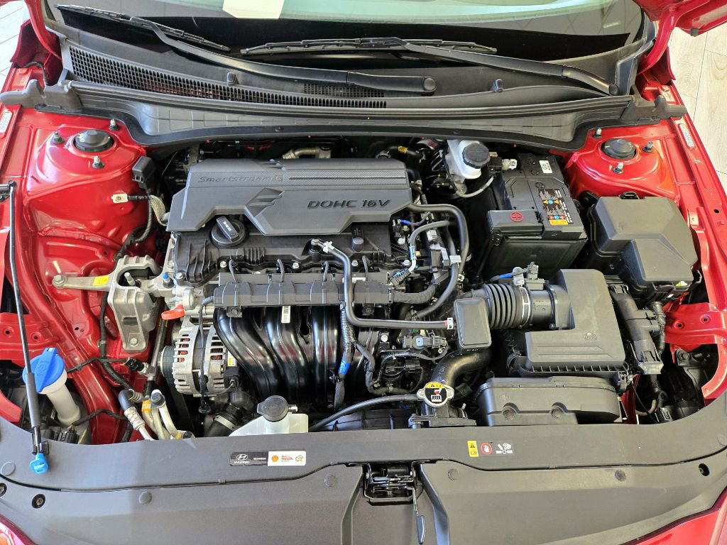 Used 2024 Hyundai Elantra SEL image 18