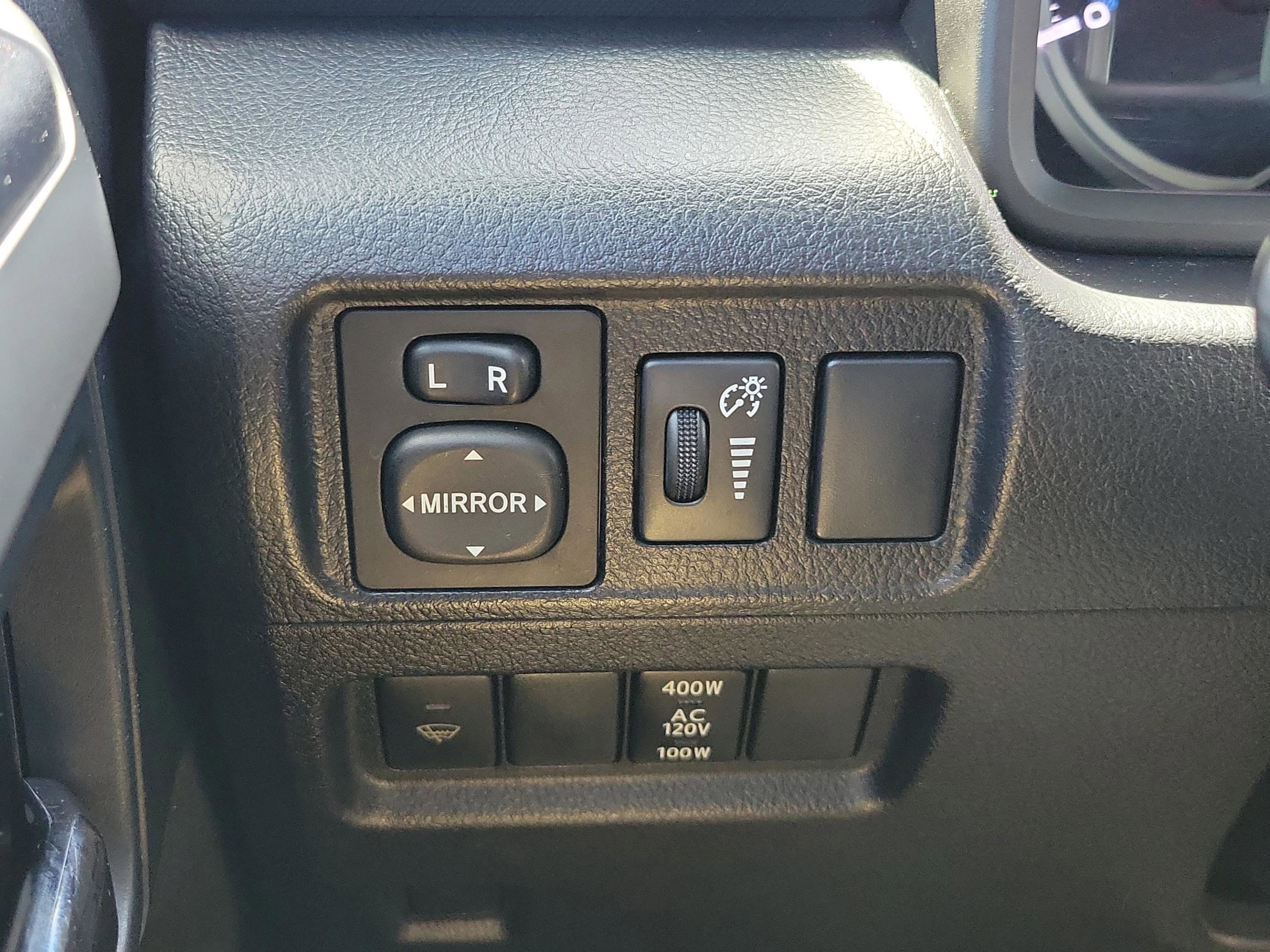 Used 2015 Toyota 4Runner SR5 Premium RWD image 28