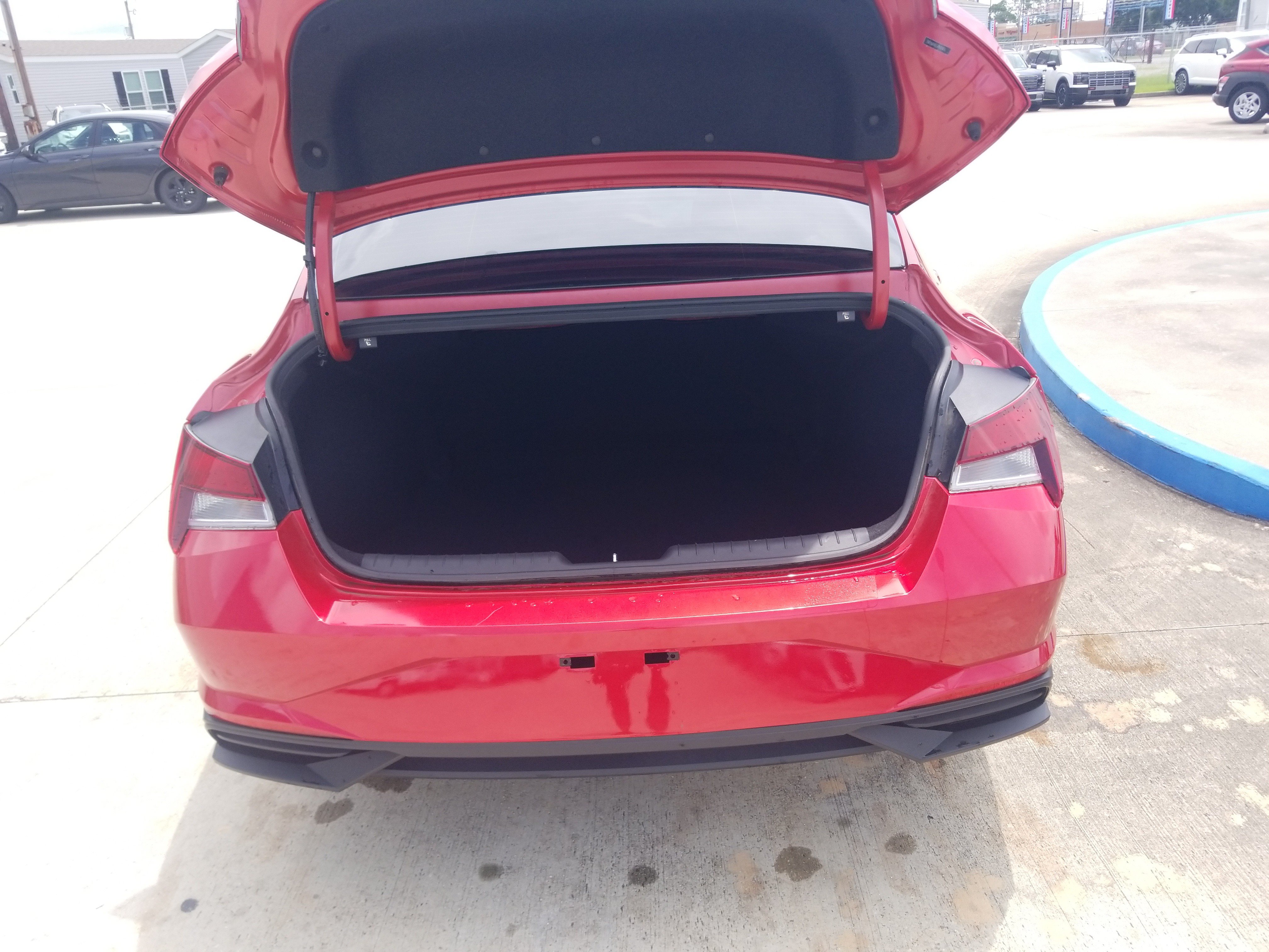 Used 2023 Hyundai Elantra SEL FWD image 13