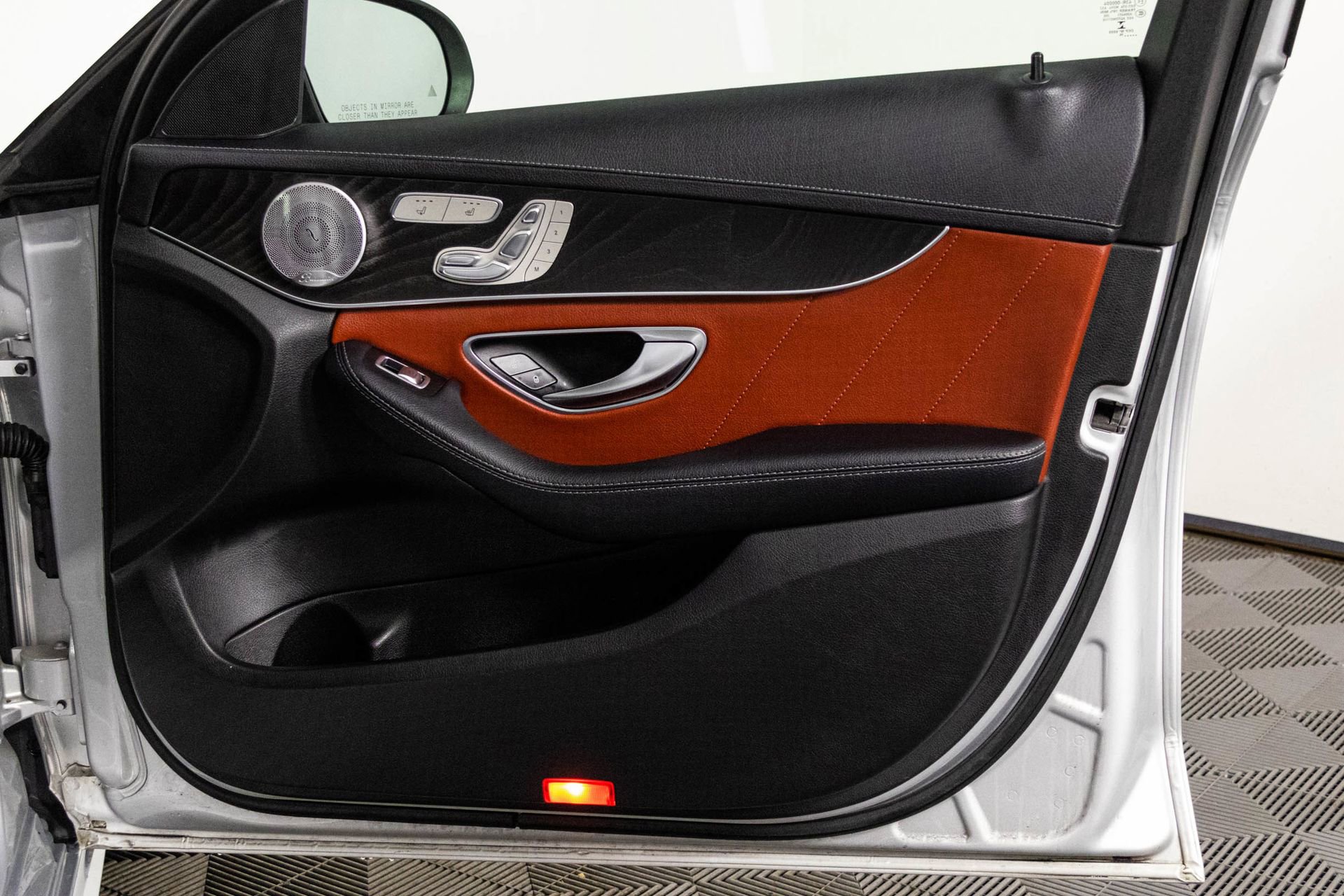 Used 2015 Mercedes-Benz C 300 4MATIC Sedan image 41