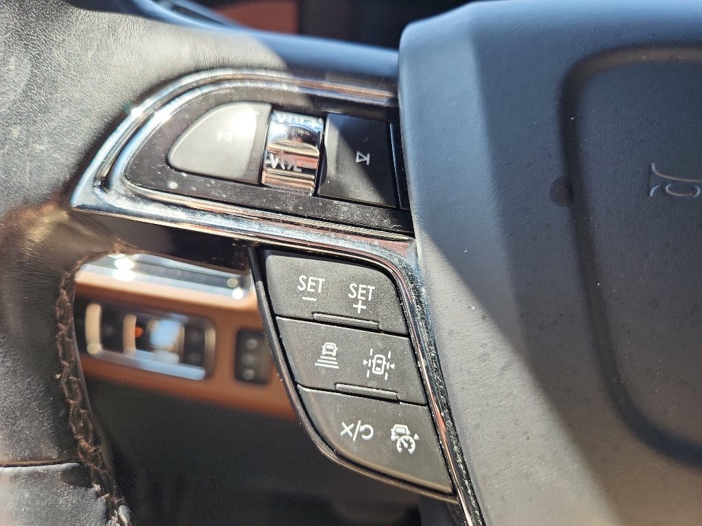 Used 2022 Lincoln Navigator Reserve image 14