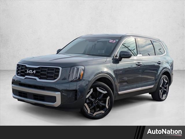 Used 2023 Kia Telluride S image 1