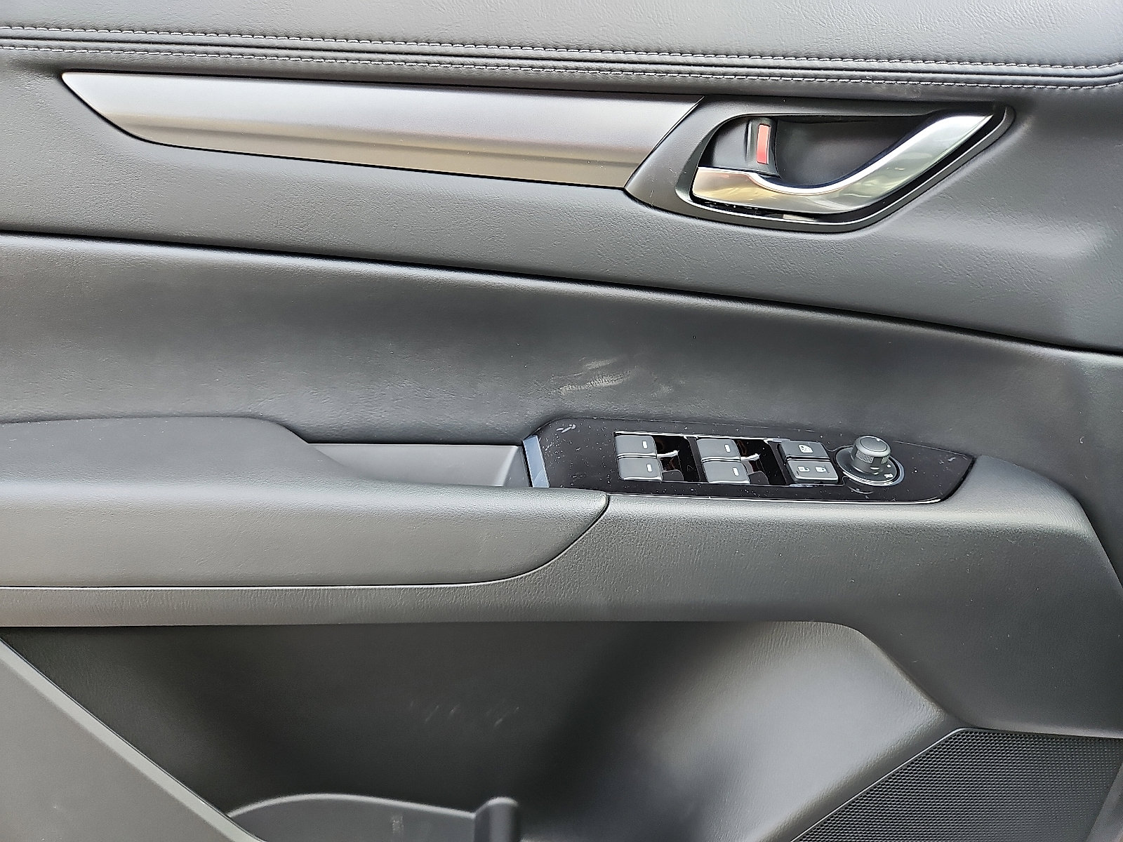 New 2025 MAZDA CX-5 AWD 2.5 S w/ Preferred Package image 10