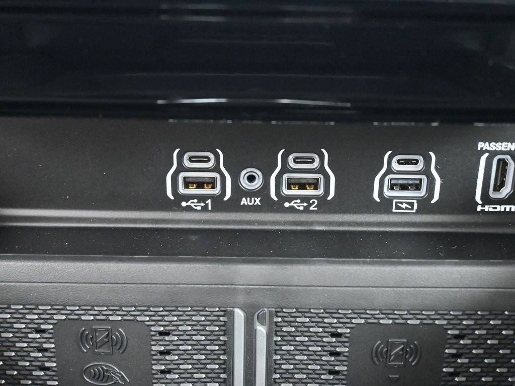 New 2026 RAM 1500 Laramie w/ Night Edition image 32