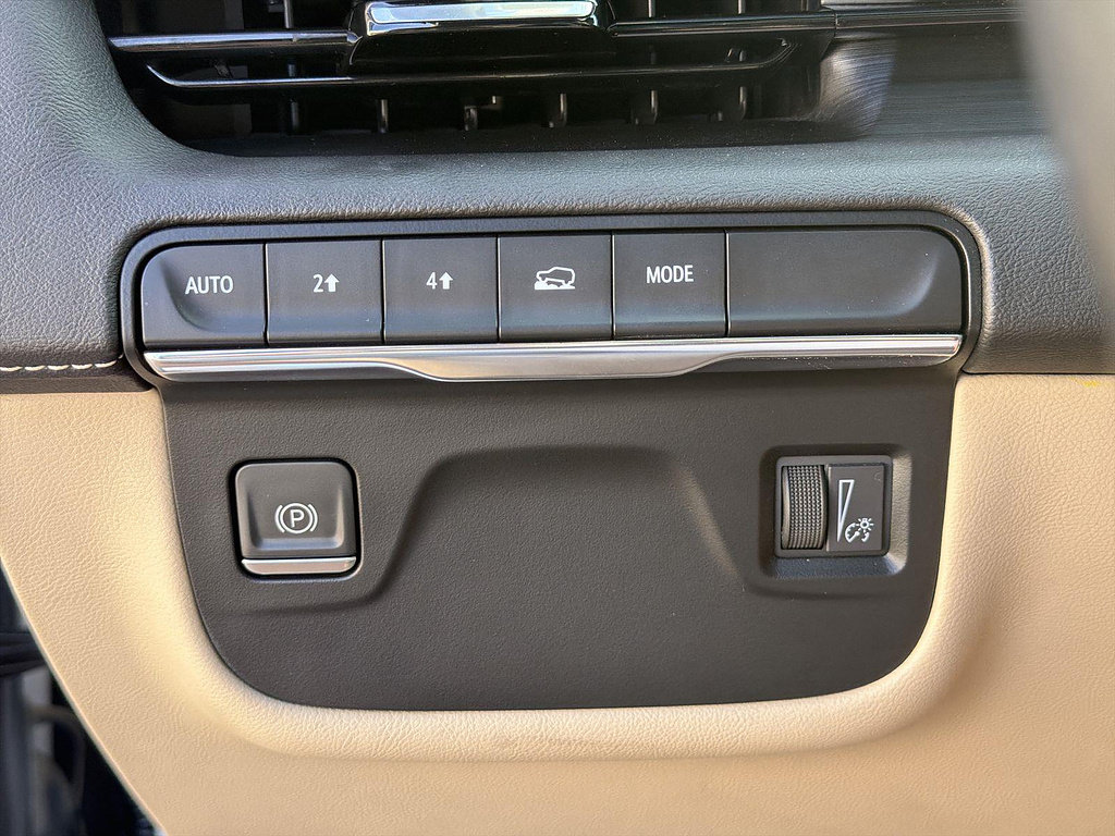 Used 2022 Cadillac Escalade Premium Luxury AWD/4WD image 11