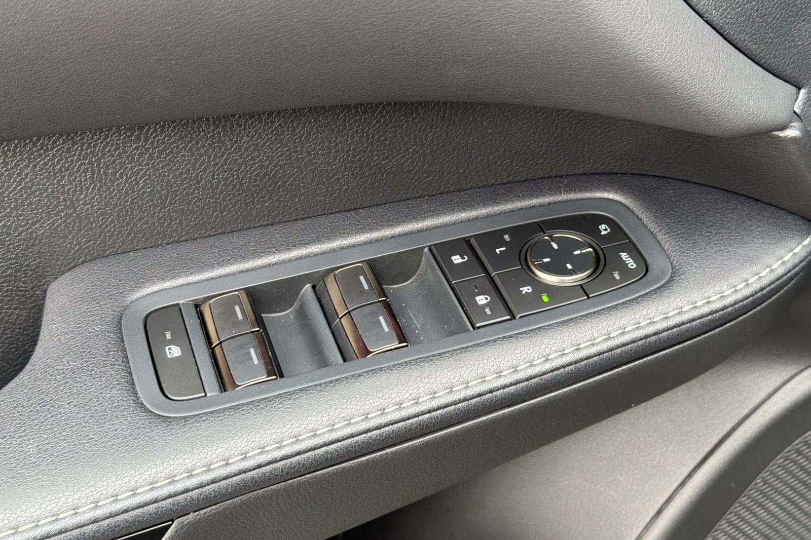 Certified 2025 Lexus RX 350 w/ Convenience Package AWD/4WD image 13