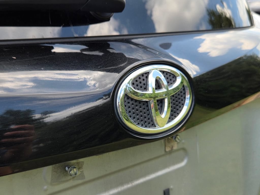 Used 2018 Toyota RAV4 Adventure FWD image 7