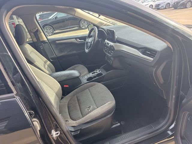 Used 2020 Ford Escape SE image 8