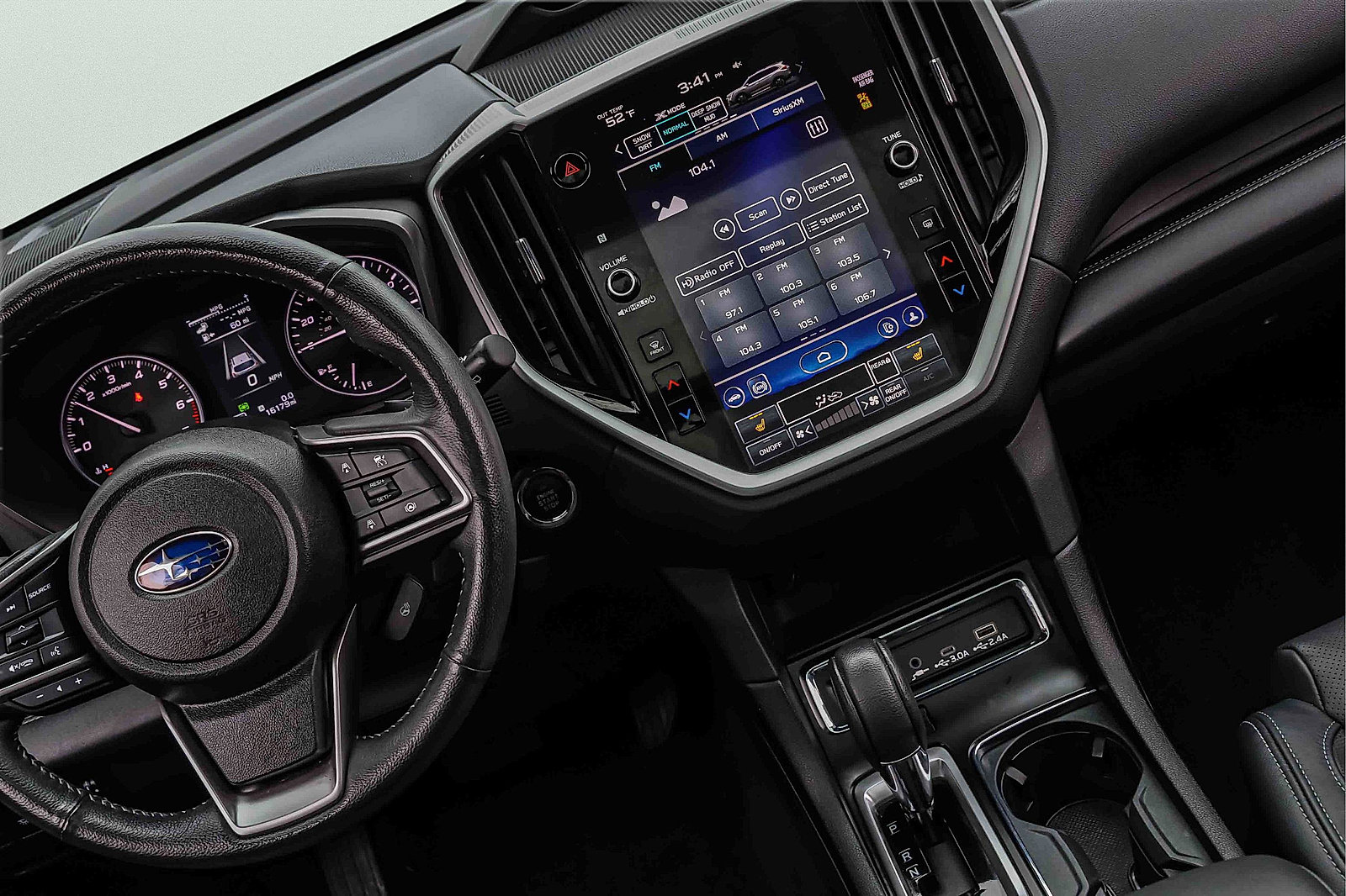 Used 2023 Subaru Ascent Limited w/ Technology Package image 18