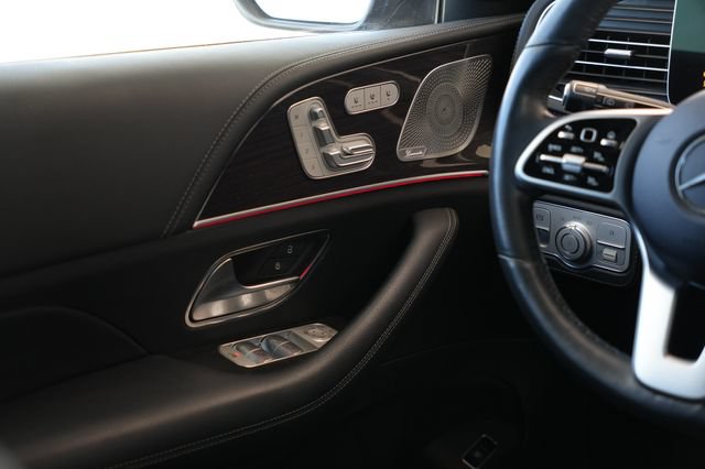 Used 2021 Mercedes-Benz GLS 580 4MATIC image 20