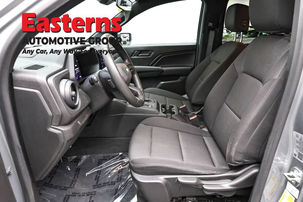 Used 2024 Chevrolet Colorado W/T image 14