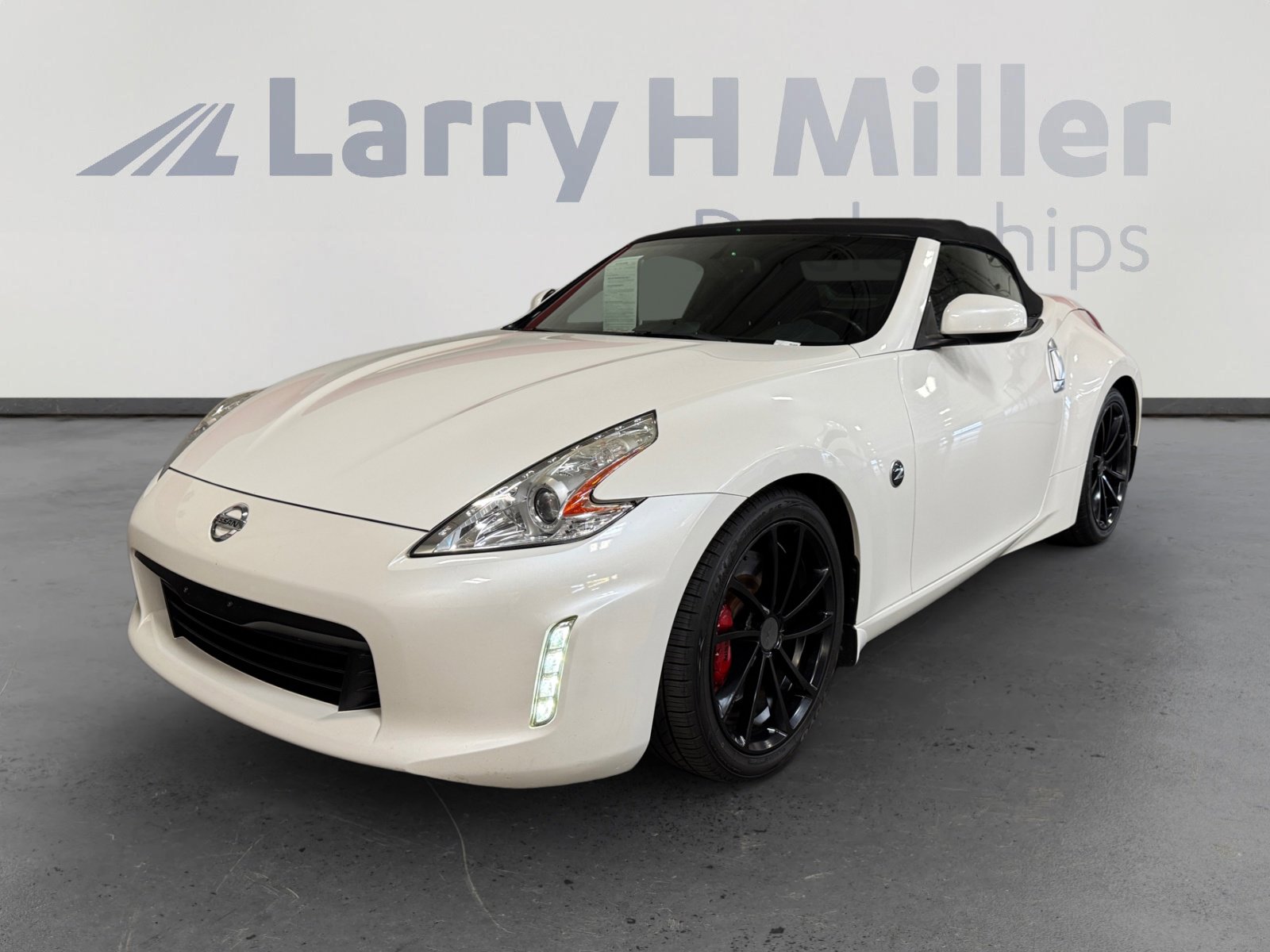 Used 2014 Nissan 370Z Touring w/ Sport Package