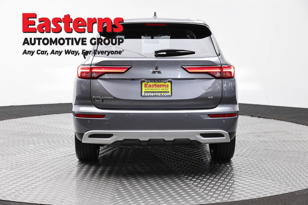 Used 2024 Mitsubishi Outlander SE AWD/4WD image 6