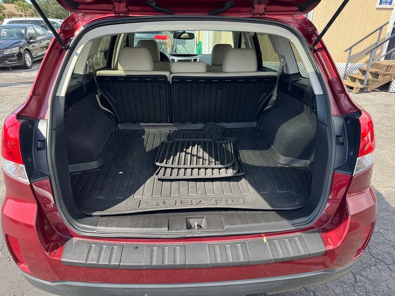 Used 2014 Subaru Outback 2.5i Limited w/ Moonroof Package AWD/4WD image 10