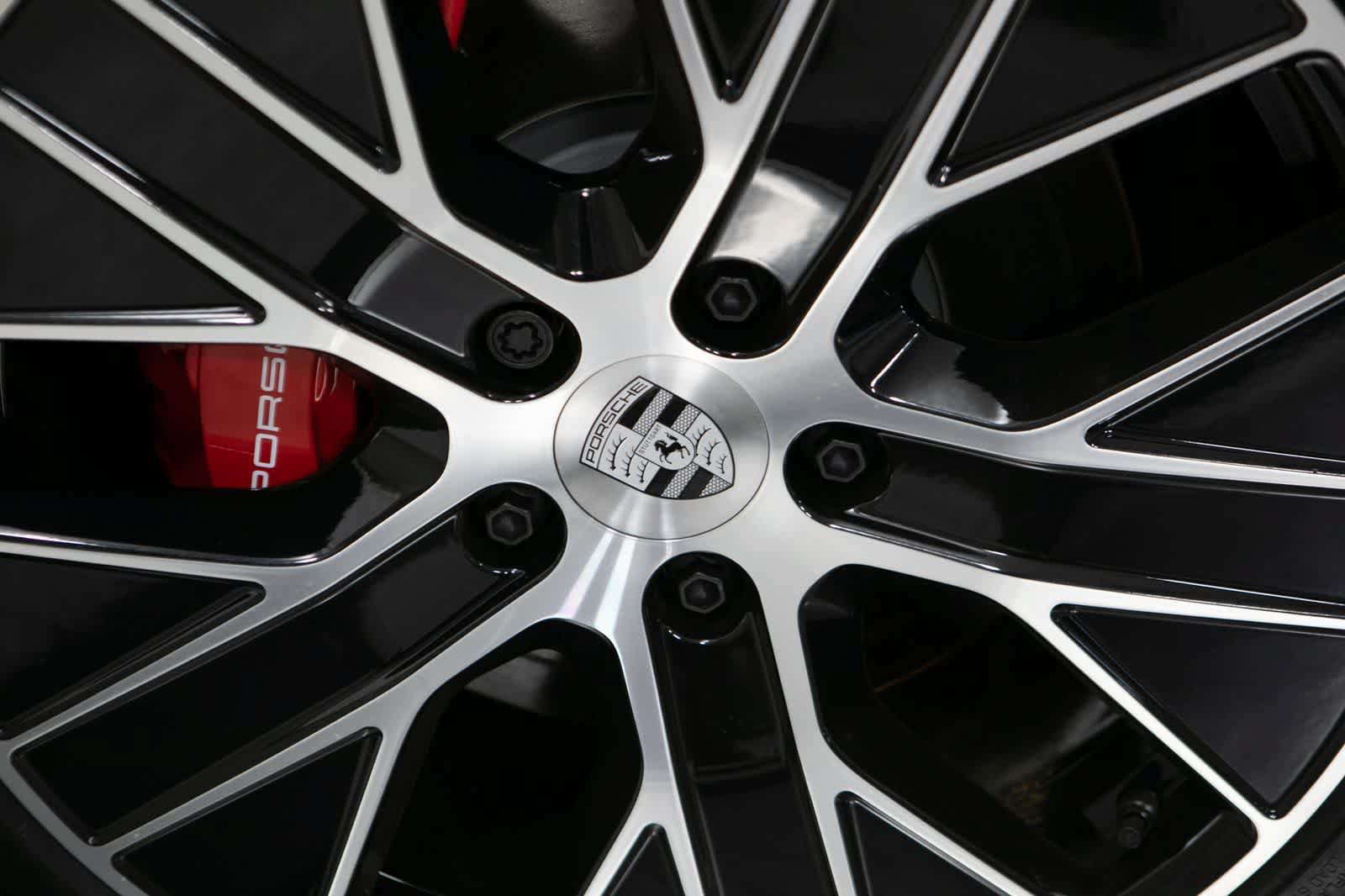 New 2026 Porsche Taycan 4S AWD/4WD image 11