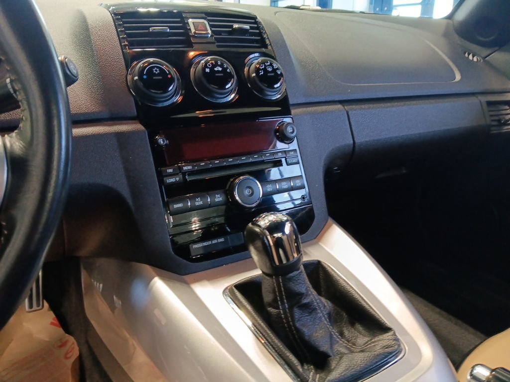 Used 2007 Saturn Sky w/ Premium Trim Pkg RWD image 11