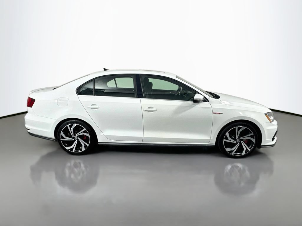 Used 2017 Volkswagen Jetta GLI FWD image 4