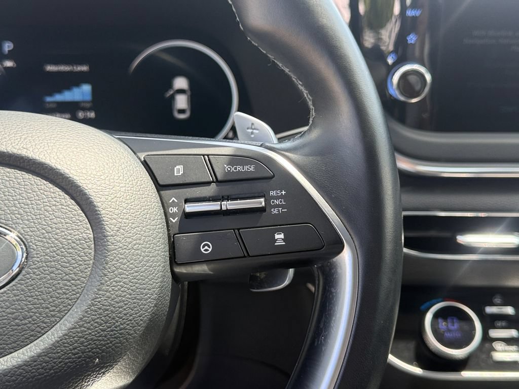 Certified 2023 Hyundai Sonata Limited w/ Preferred Accessory Package FWD image 20