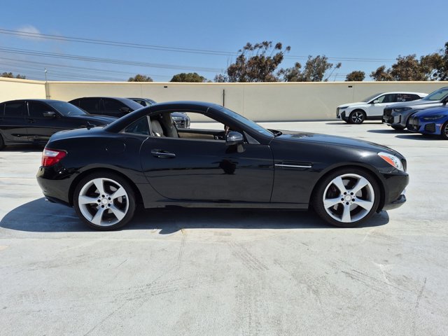 Used 2012 Mercedes-Benz SLK 350 image 4